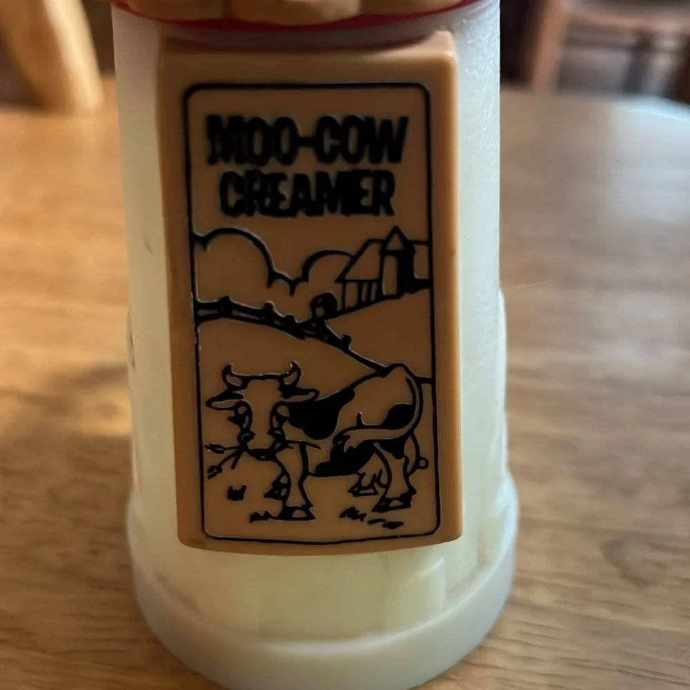 Vintage Moo-Cow Creamer Dispenser Cow